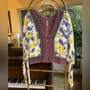Free People Top With Sleeves, “Fresh Squeezed” Vibrant Colors! Size Small